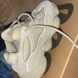 Yeezy size 5.5Y